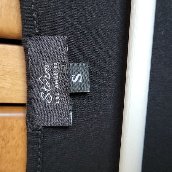 Storm Los Angeles lace sleeve top - Picture 3 of 6